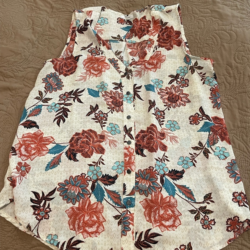 Maurices Floral Tank NWOT